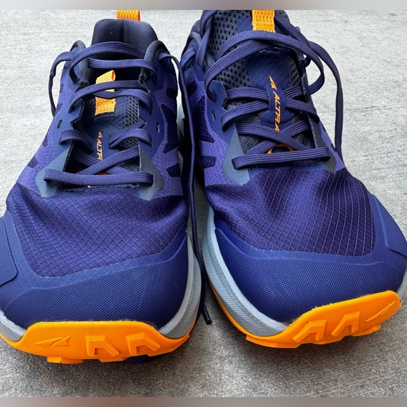 Altra Lone Peak 9 size 10 - Picture 8 of 10